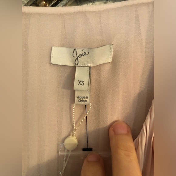 The most girly dress you’ll ever wear 💗 - Picture 6 of 9